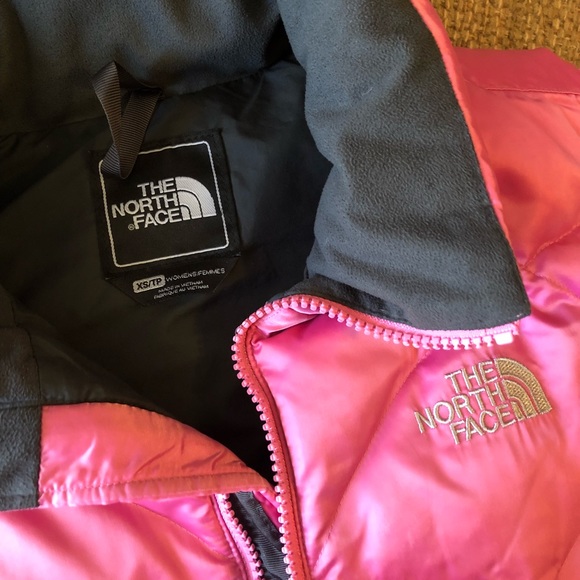 North Face Aconcagua Vest - Picture 3 of 3